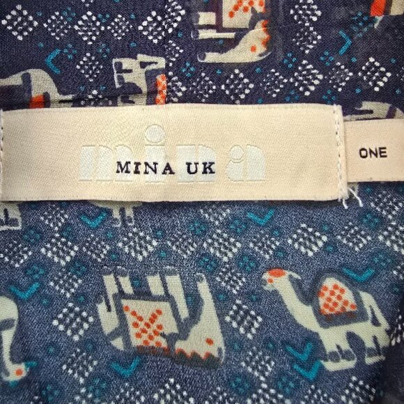 Trendy Navy Blue Printed Blouse — Effortless Chic + Everyday Style, Size M - Picture 5 of 6